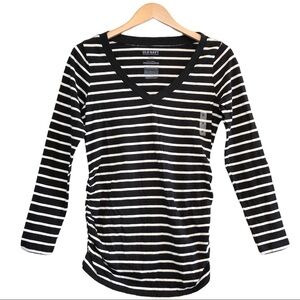 🌈 6/$60, NWT, Old Navy, Maternity Long Sleeve T, Black/Cream, Size Medium